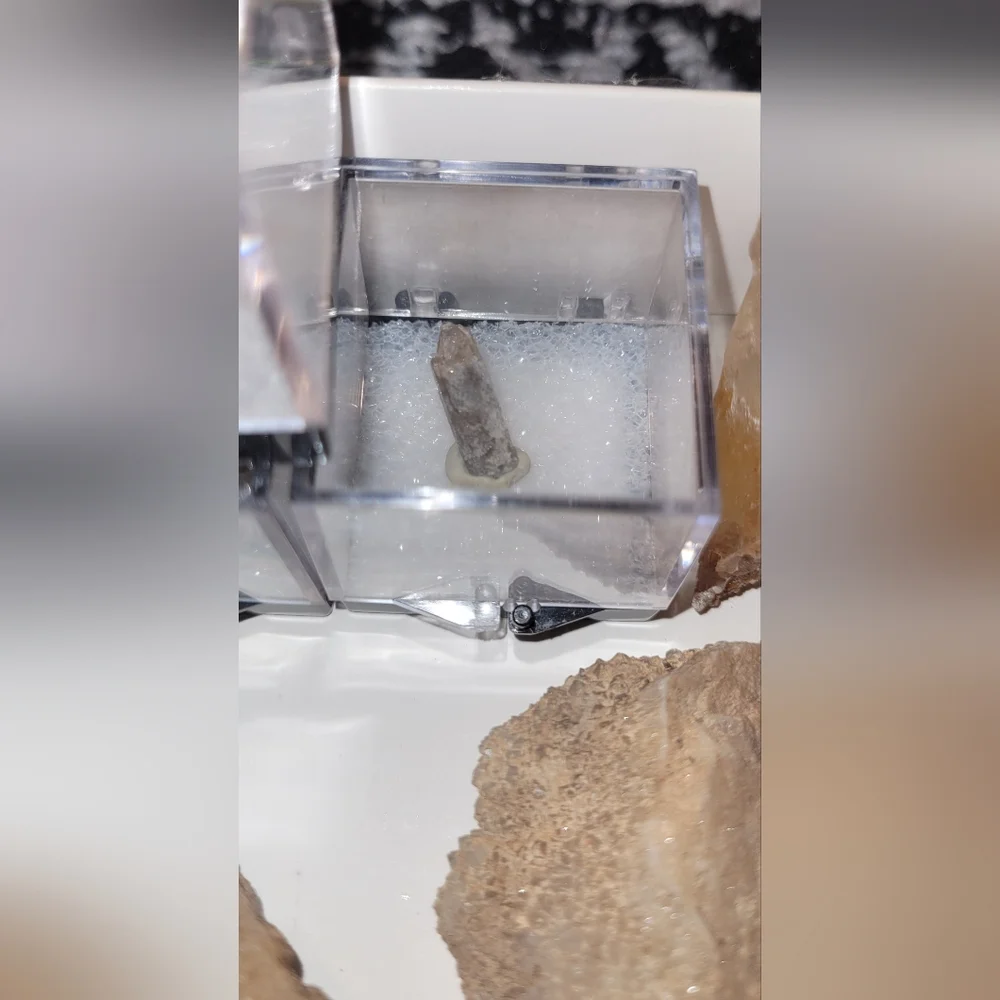 RARE All United States Found Crystals and Mineral Specimens Raw (Rare Ones Also) - Picture 8 of 14